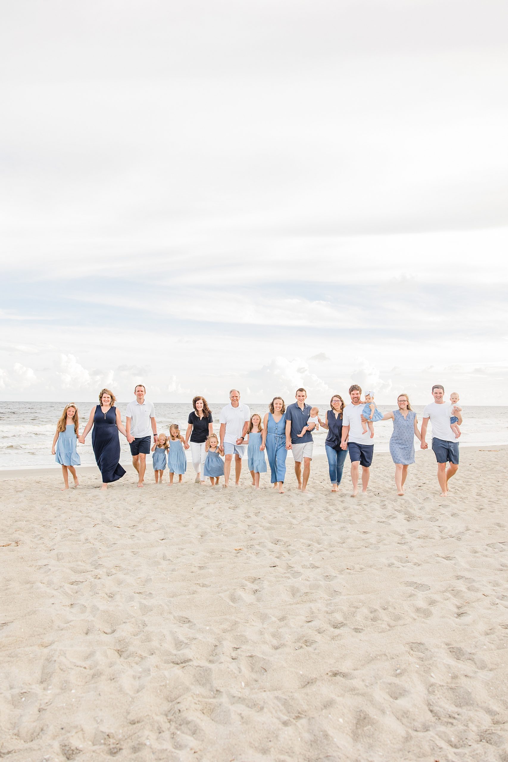 extended family photos on Holden Beach