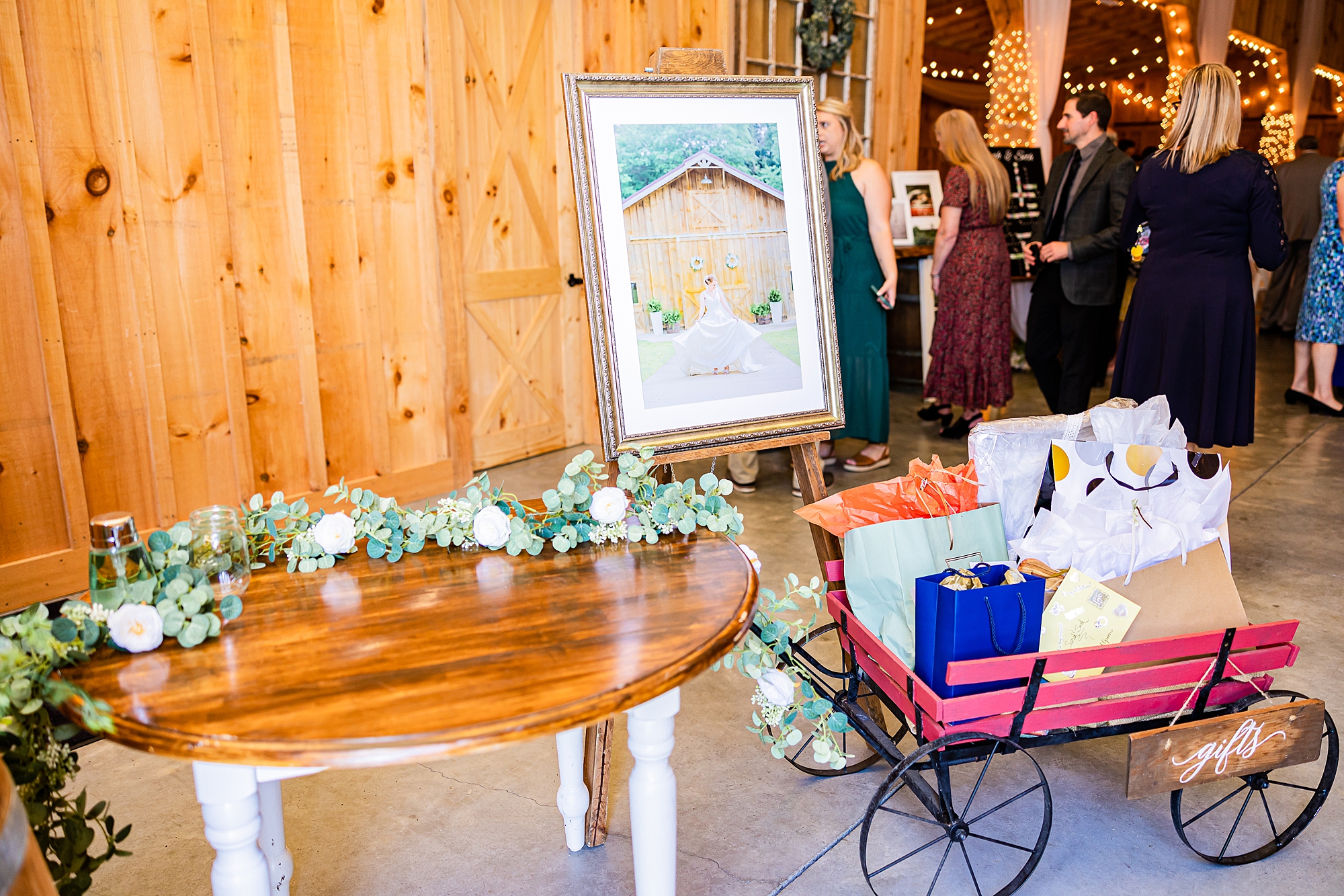 rustic wedding reception details at Old Homeplace Vineyard